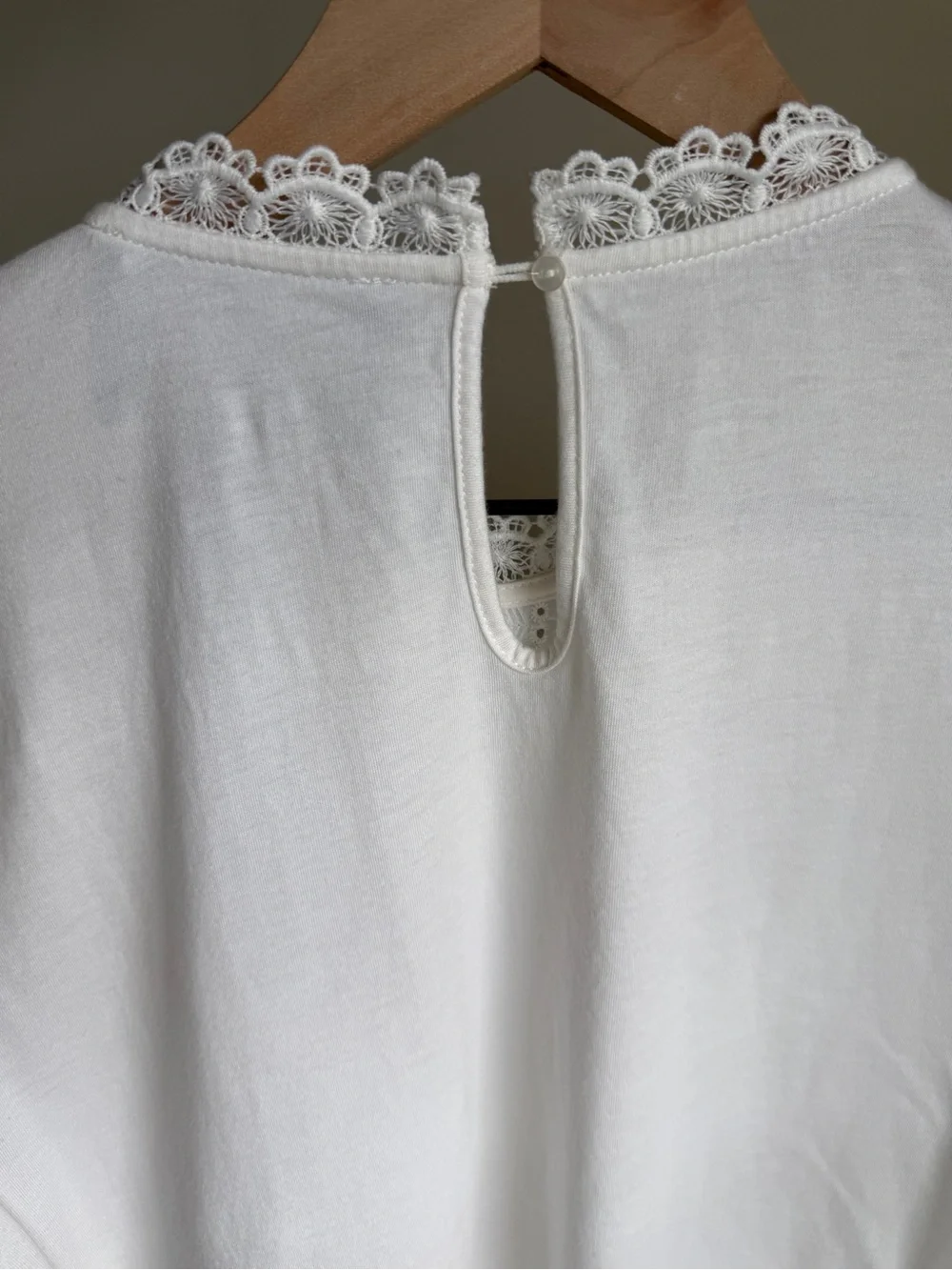 Anthropologie James Coviello Burnham White Eyelet Lace Blouse Top Size M